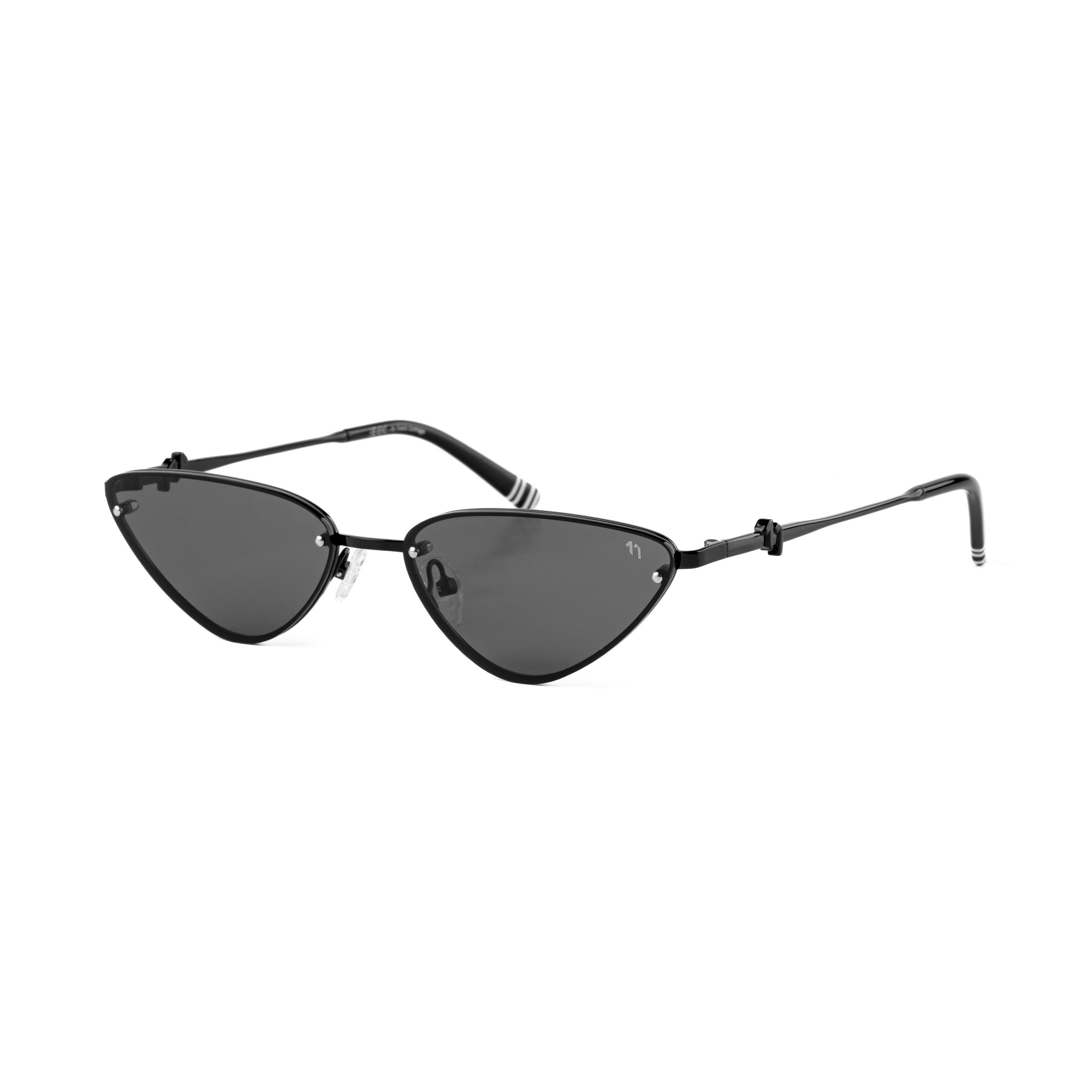 Hepburn - Noir 001