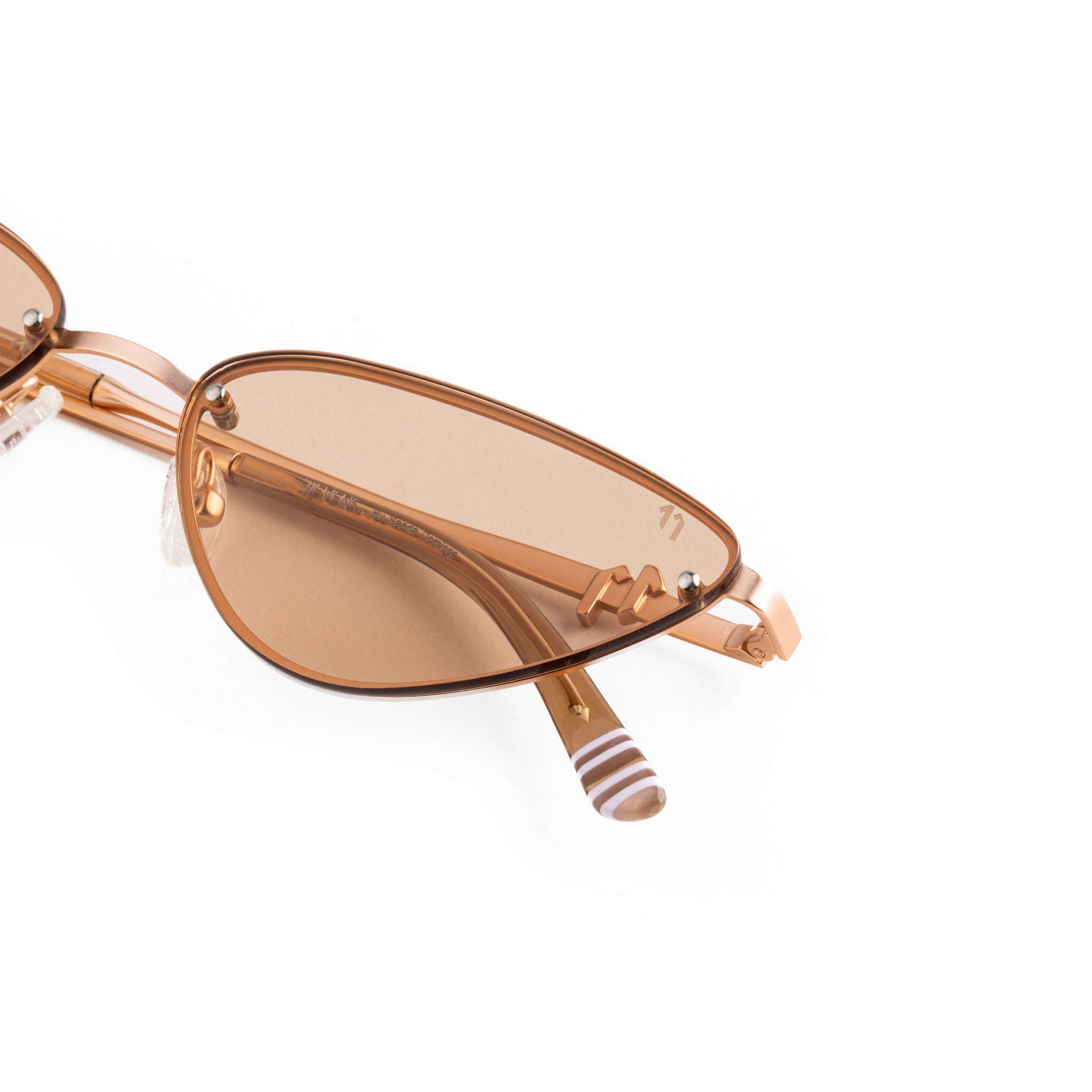 Hepburn - Tan 001